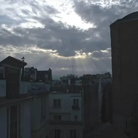 Flat Montmartre Terrace! Apartman